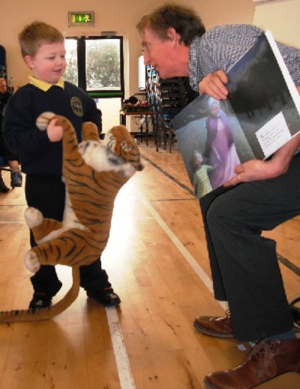 Sean in P1 recreates a scene from 'Dancing Tiger'